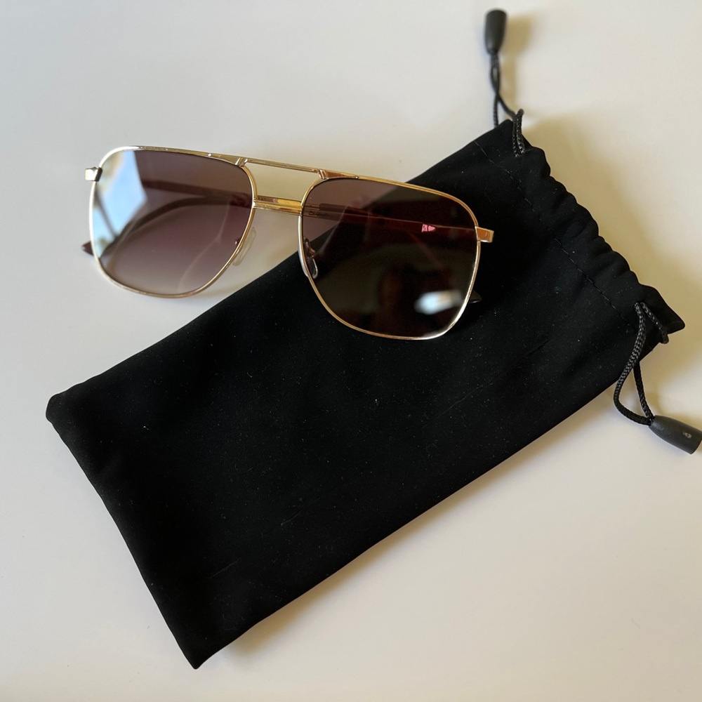 Gorgeous refurbished vintage Gold Aviator Sunglasses with Black Pouch